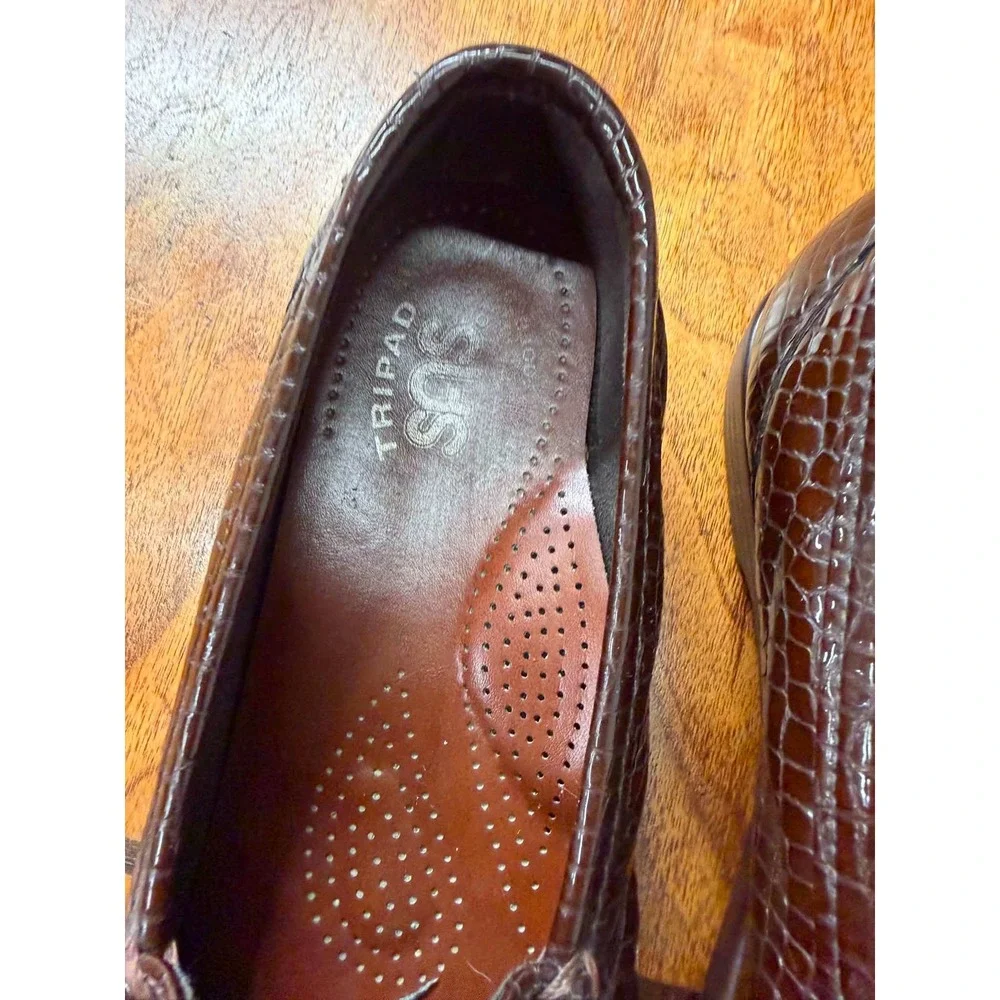 SAS Tripad 5.5 Comfort Red Brown Crocodile Embossed Loafers Womens Slip On Shoes